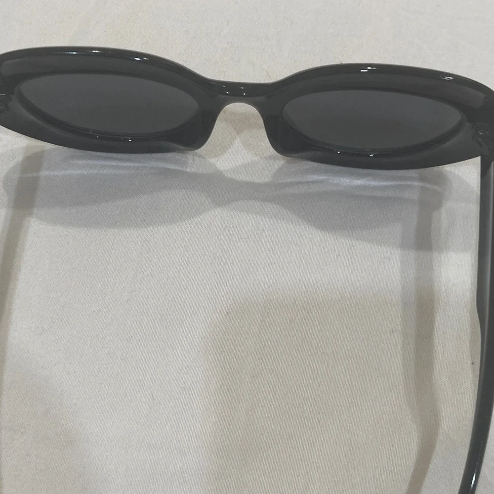 Women’s Black Oversized Oval Sunglasses
